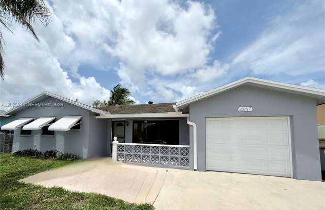 22217 SW 61st Ave photos photos