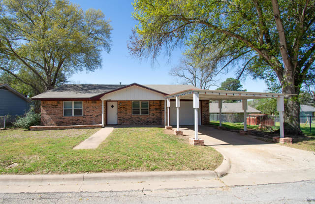 203 Schuerenberg Street photos photos