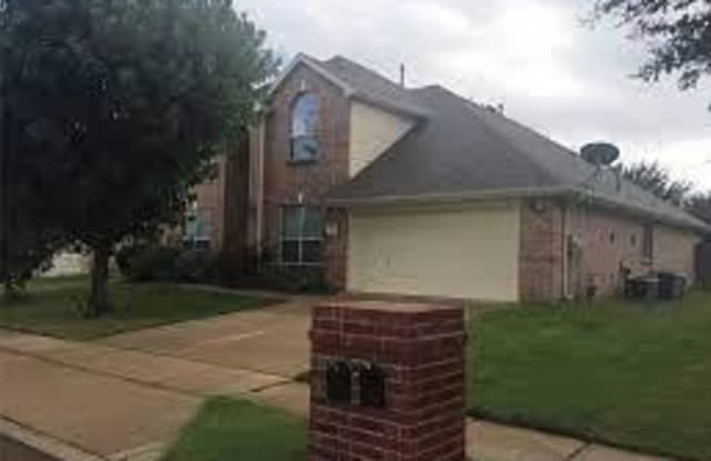 903 Fleetwood Cove - 903 Fleetwood Cove Drive, Grand Prairie, TX 75052