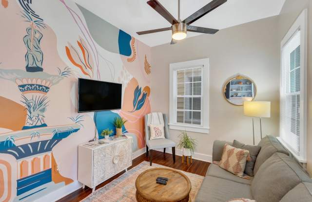 307 W Waldburg Ln photos photos