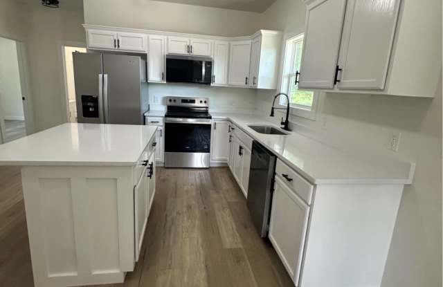 4299 Gadsden Blountsville Road Gallery 3
