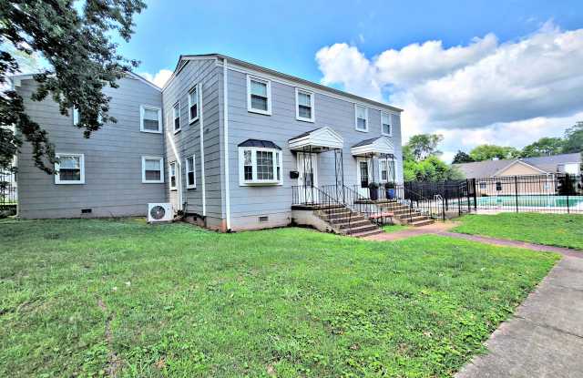 Beautiful 2BR / 1BA Apartment In Old Town/Five Points! photos photos Beautiful 2BR / 1BA Apartment In Old Town/Five Points! photos photos