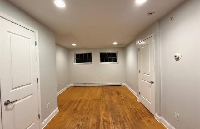 1000 E 35th Street unit: 4B photos photos