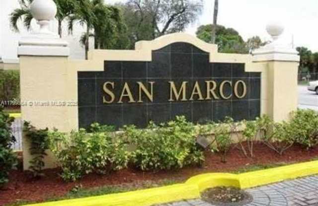 8820 Fontainebleau Blvd photos photos