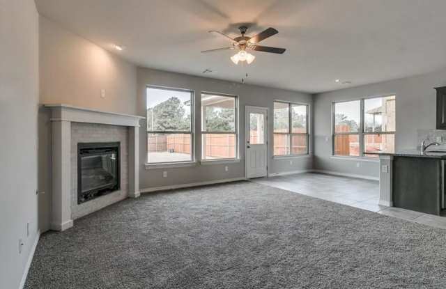 Charming Retreat: Gorgeous 5-Bedroom Home in Yukon photos photos