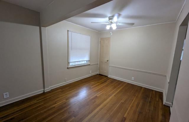 Sweet on Ashford: Sunny Spaces  Classic Charm! - 1247 Ashford Drive, Bellefontaine Neighbors, MO 63137