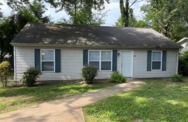 3 bedroom 2 bath home - 1304 North Kinser Pike, Bloomington, IN 47404