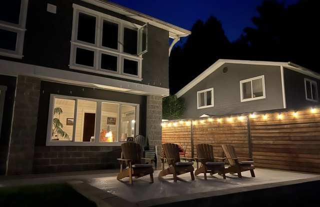 7075 Northeast Bay Hill Road Gallery 4