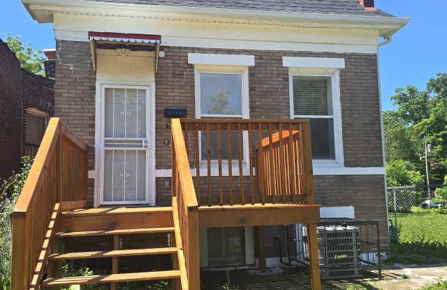5608 Wabada Avenue Gallery 2