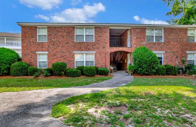 Renovated 2BR Condo in the Heart of Mount Pleasant photos photos