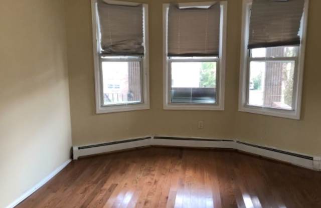 21 Seymour Ave 1 Gallery 2
