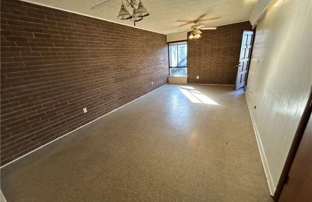 329  S 7th  ST Unit #329 - 329 South 7th Street, Rogers, AR 72756