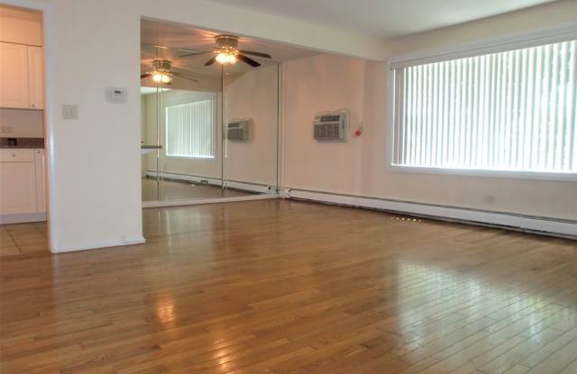 510 West Eastman Street Gallery 2