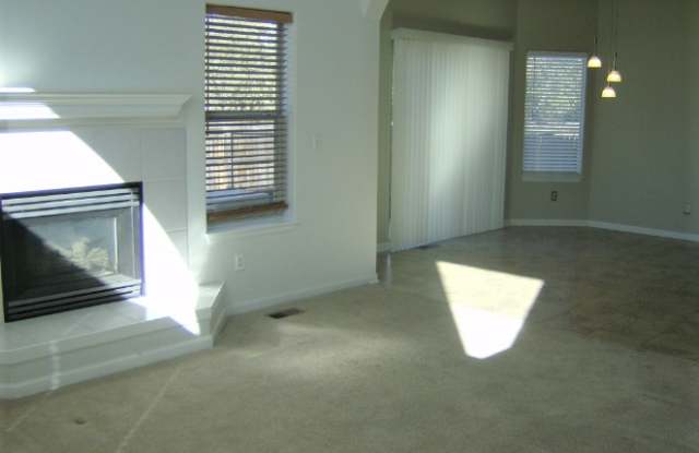 8501 West Union Avenue Gallery 4