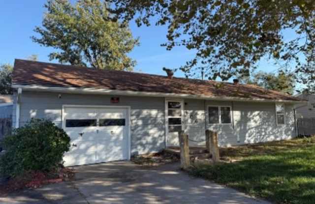 106 George St - 106 George Street, Hutchinson, KS 67501 106 George St - 106 George Street, Hutchinson, KS 67501