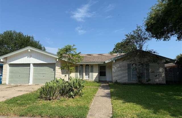 1816 Portland Drive photos photos