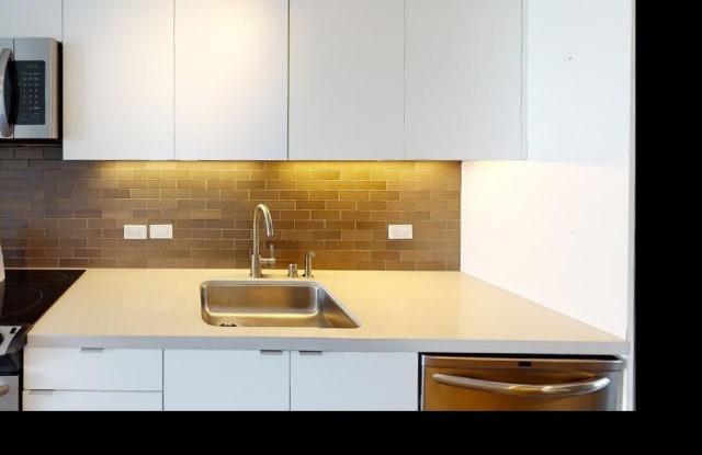 2175 Market Gallery 3