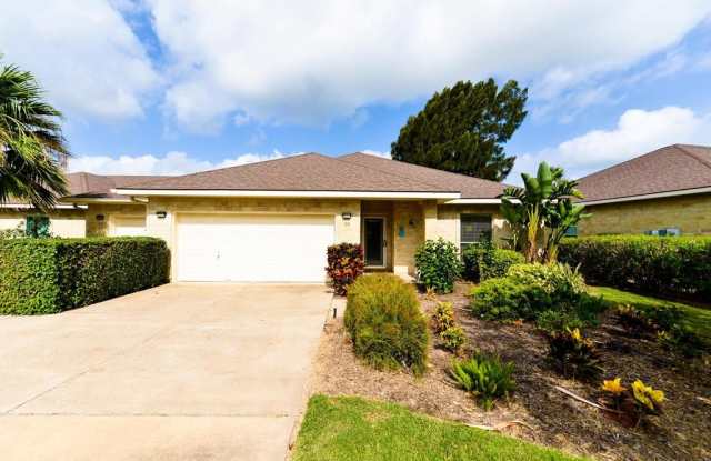 10 Golf House Rd. - 10 Golf House Road, Laguna Vista, TX 78578