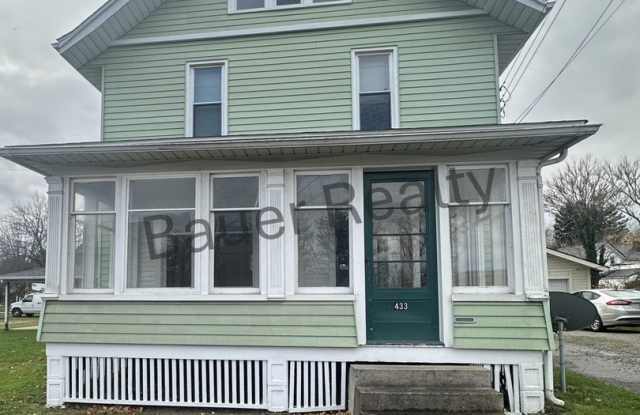 Immaculate Three Bedroom Home - 433 East Main Street, Ashland, OH 44805