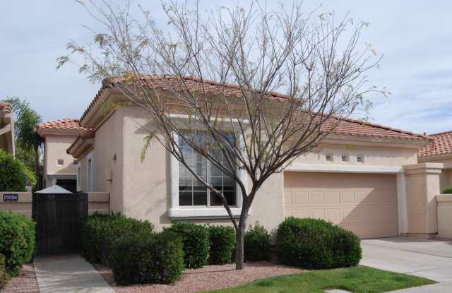 7926 E DESERT COVE Avenue Gallery 2