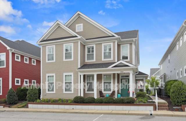 2102 Promenade Lane photos photos