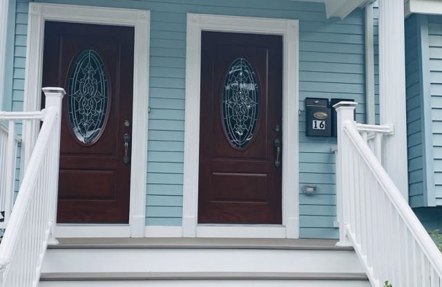 16-18 Edgemere Rd - 16 Edgemere Rd, Quincy, MA 02169