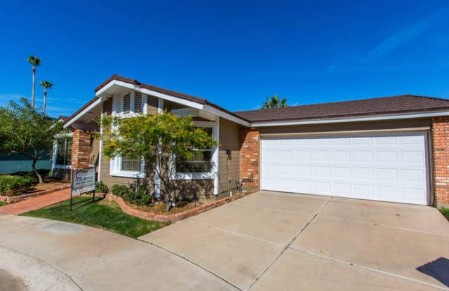 230 East Campo Bello Drive - 230 East Campo Bello Drive, Phoenix, AZ 85022