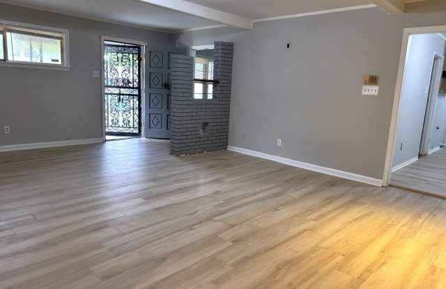 4841 Marcel Avenue Gallery 4