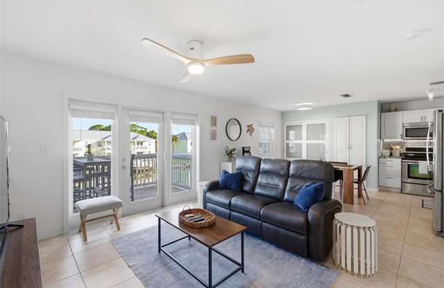 5174 BEACH Drive SE Gallery 4