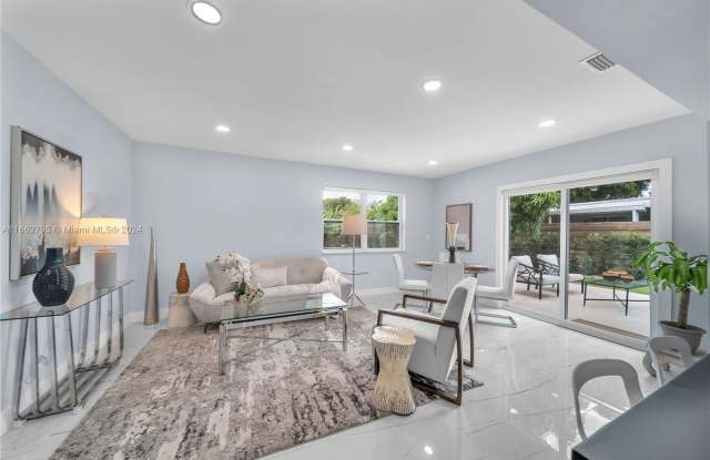 6731 SW 7th St - 6731 Southwest 7th Street, Miami, FL 33144
