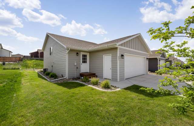 4 BED | 2 BATH | DOUBLE GARAGE | RAPID VALLEY photos photos