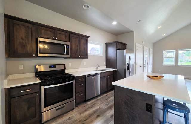 3105 Mistral Way photos photos