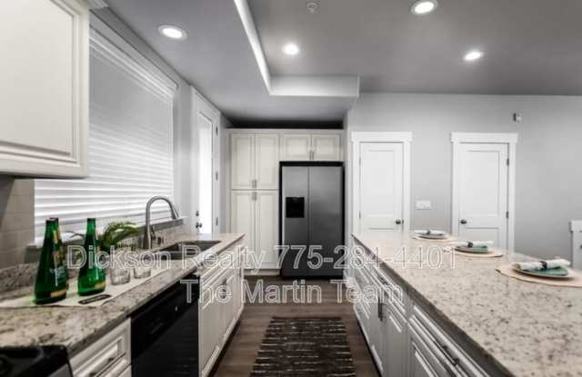 730 Bluffs Court Gallery 2