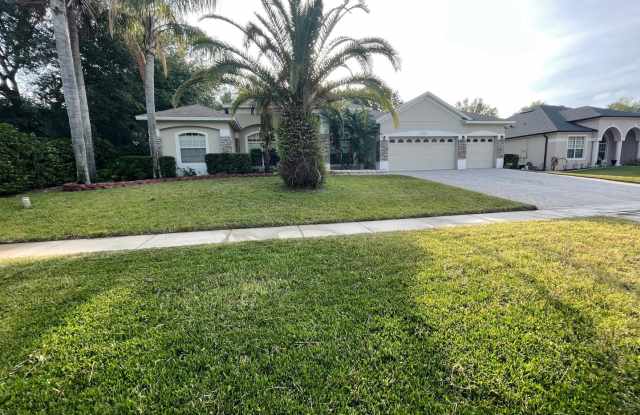 4 Bed/3 Bath/3 Car Garage with Pool in Rocks Springs Ridge! AVAILABLE JUNE 2nd! - 3483 Players Point Loop, Orange County, FL 32712
