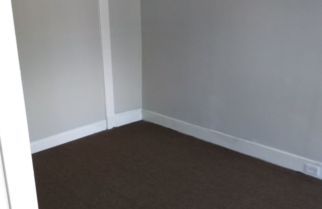 28 N Morley St Gallery 4