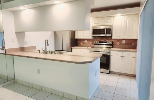 7515 75th Way - 7515 75th Way, West Palm Beach, FL 33407