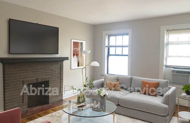4722 S Grand photos photos