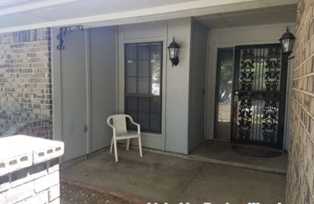 3949 Windhaven Road Gallery 3