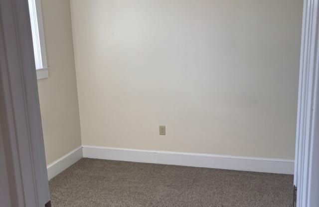 2206 Wood Street Gallery 4