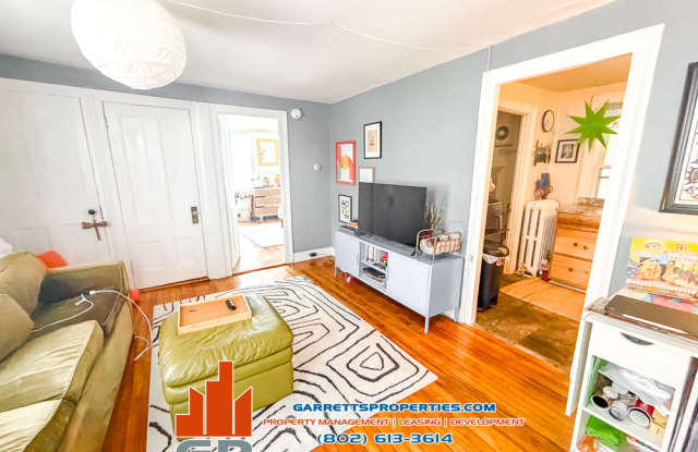 222 Maple Street - 2 photos photos