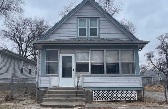 4 Bedroom 2 bath House Available Now!! photos photos