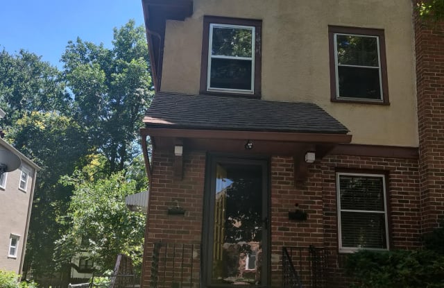 401 East 63rd Terrace - 1, Unit 1 - 401 East 63rd Terrace, Kansas City, MO 64131