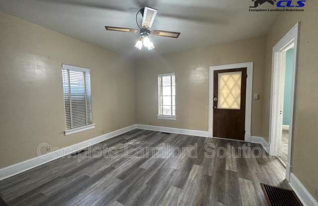 1516 Woodley Avenue photos photos