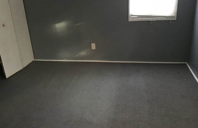 1532 S. 16th St. Gallery 4
