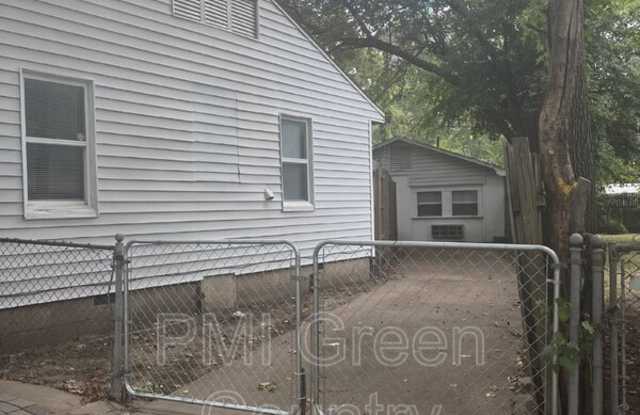 4357 1/2 S Rockford Pl - 4357 South Rockford Place, Tulsa, OK 74105