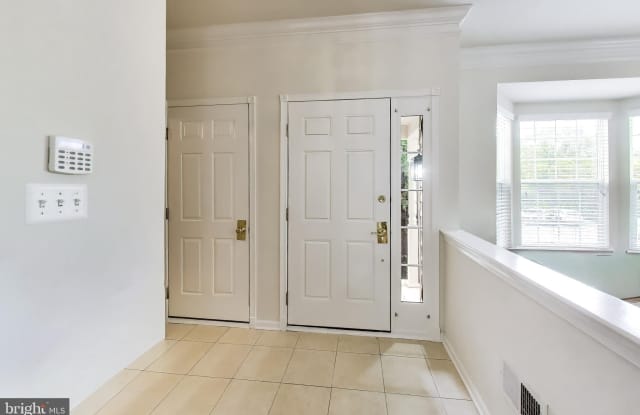 43110 BALTUSROL Terrace Gallery 4