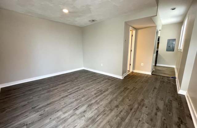 819 12TH Street NE Gallery 2