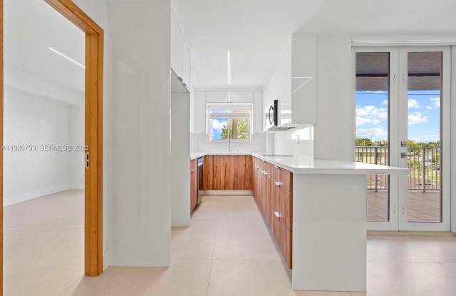 4854 NW 7th St photos photos