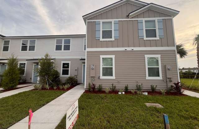 Never-Lived-In 3BR/2.5BA Townhome! Screened Lanai & Pond View! Private Owner! photos photos
