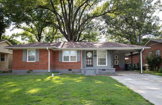 4 bedroom, 2 bathroom house near Perkins and Willow / Colonial Acres area of Memphis photos photos